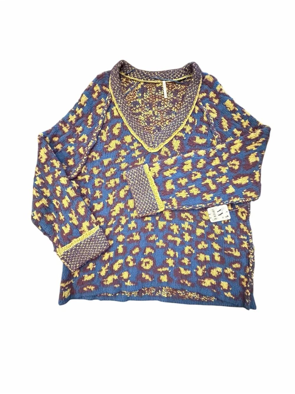 Free People Women's Little Animal Pullover  V-Neck Oversized Sweater Fig Small